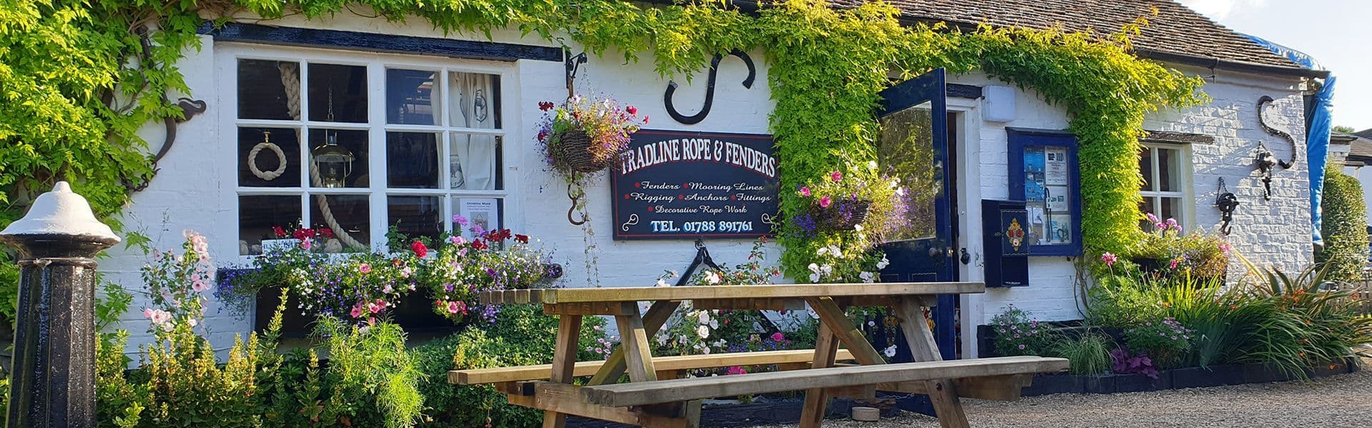 Tradline Shop & Workshop at Braunston Marina