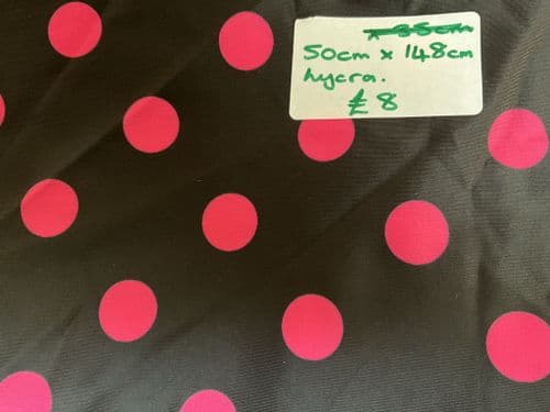 Blk & pink polka dot lycra remnant 50 x 148cm