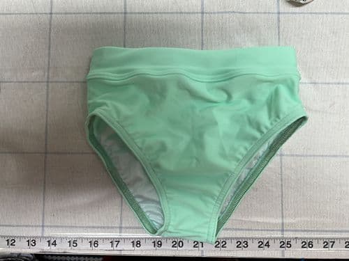 Knicks. Mint Green Fully lined. Age 5-6