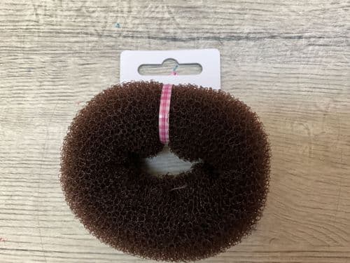 Med bun ring. 8cm. Brown