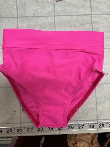 RTG flo pink , Matt lycra. Funki fabrics. Age 5-6