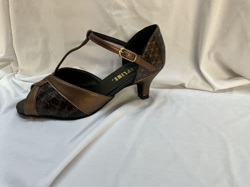Topline. Jade. UK 5 1/2 bronze multi metallic 2” heel (1) (2)