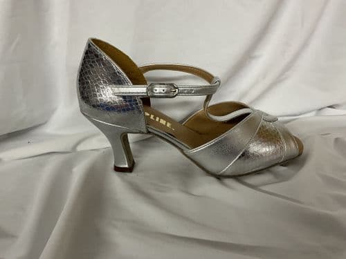 Topline. Jade. UK 5. Python silver. 2 1/2” heel