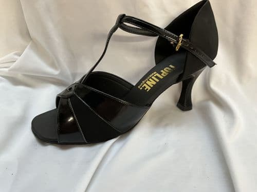 Topline. Jade.UK 7 1/2 Black patent/nubuck. 2 1/2” flare heel (1) (2)
