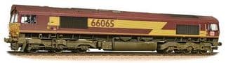 Bachmann 32-737 Class 66 EWS with DB Branding 66065 (weathered)