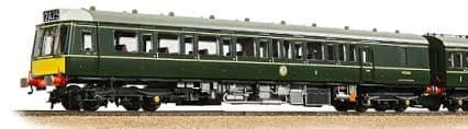 Bachmann 35-503 117 Class 3 car DMU R334 BR Green with small warning panel