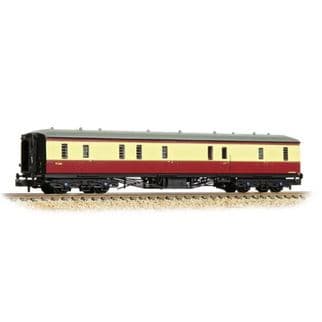 Graham Farish 374-585 Hawksworth  Full Brake W305 BR Crimson/cream