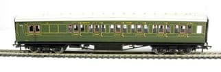 Hornby R4300D Maunsell 6 compartment Brake SR Maunsell Green 4051