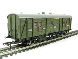 Hornby R4301C Maunsell Brake Van C SR Dark Olive 437