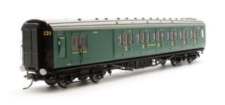 Hornby R4339B Maunsell 6 Compartment Brake Third SR Green 2803