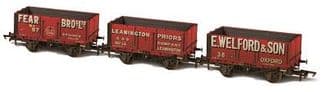 Oxford Rail OR76MW7029 7 Plank wagons Fear Bros/Leamington/Welford (weathered)