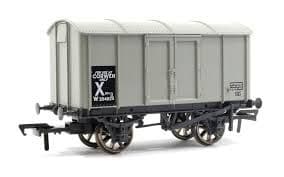 Rapido Trains 908019 GW V6 Iron Mink BR Grey W204925 (For use at Corwen only)