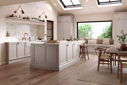 Chippendale Serenity Painted Kitchen - 8 Piece Straight Layout Example