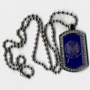 CONFESSIONS TOUR - OFFICIAL NECKLACE DOG TAG (1)