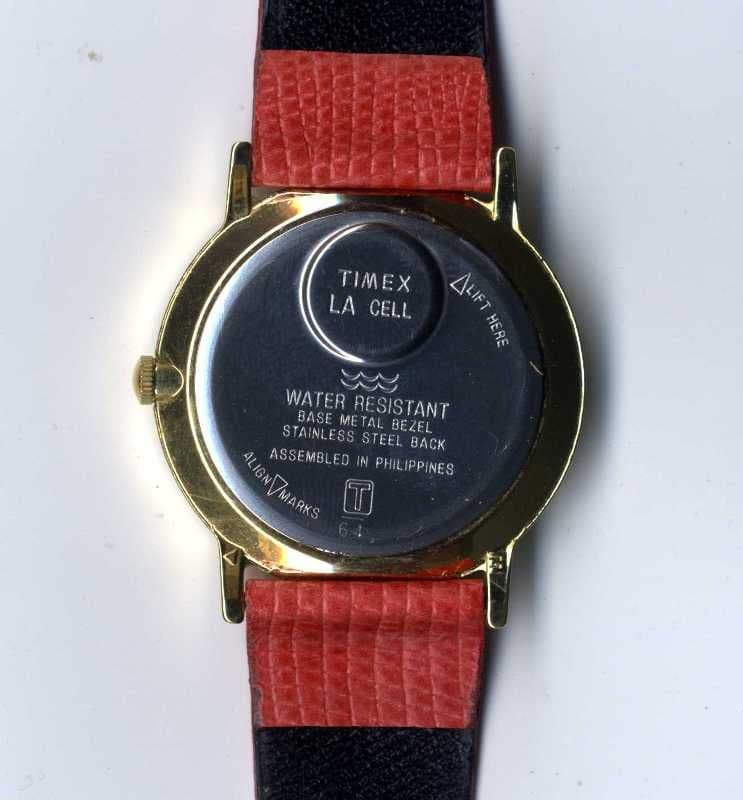 DICK TRACY - BREATHLESS MAHONEY TIMEX DISNEY WATCH display picture 3
