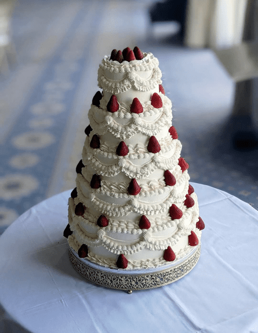 Lambeth style wedding cake