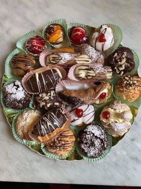 Small Tray of Mixed Mignon (6)