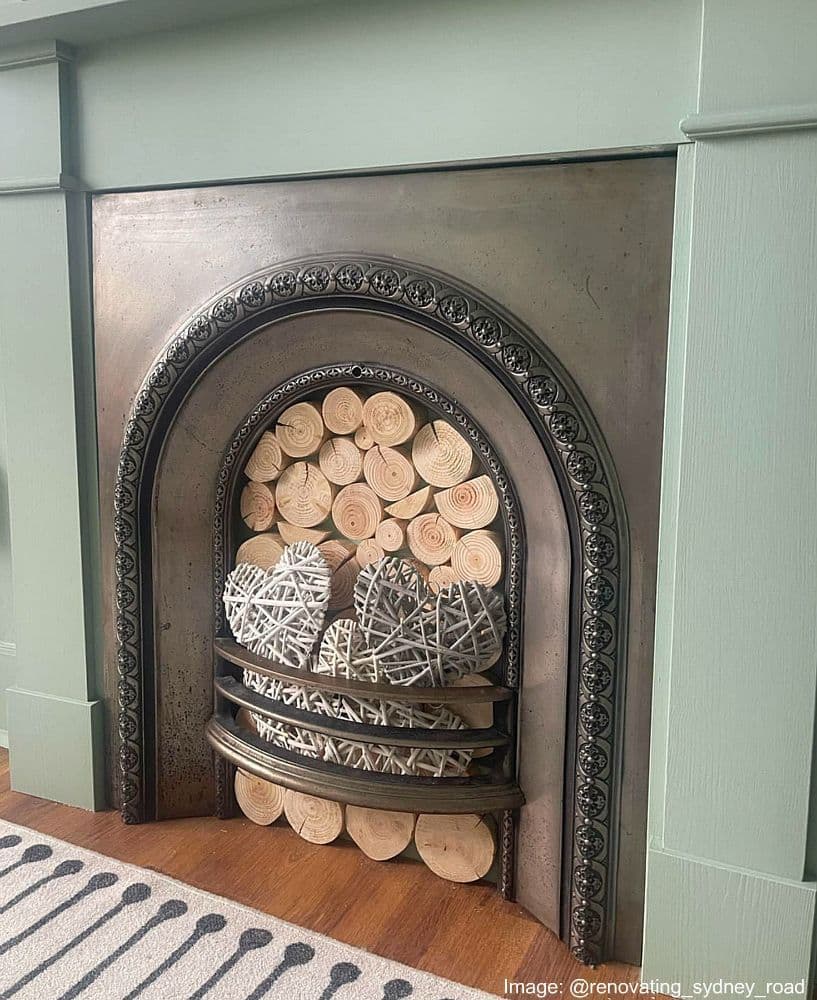 Log Wall Tiles - STAGGERED STYLE