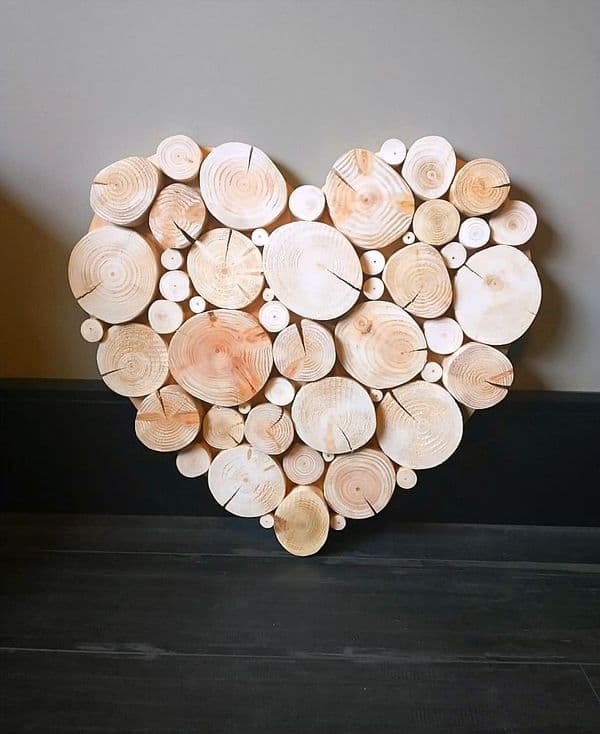 READY FOR DISPATCH Log Wall Art - HEART in NATURAL WOOD