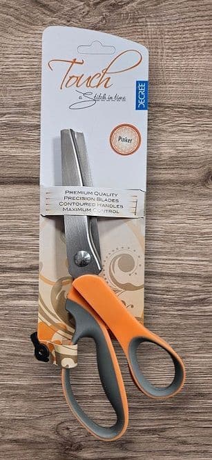 0 4521 Decree Scissors: Pinking Shear: Soft Grip - 23.5cm/9.25inch