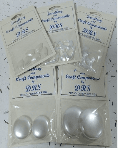 0           Assorted pearl craft components