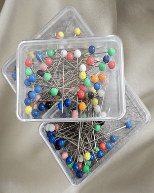 0      Colour Headed Stainless Steel Dressmakers Pins: 32 x 0.59mm (1)