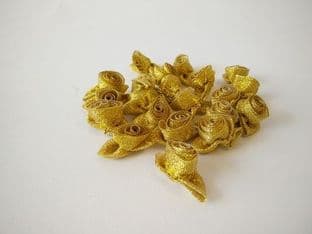 001-09SL Large Rose with Self Colour Leaves - Gold or Silver