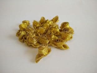 004-13SL Small Rose with Self Colour Leaves - Gold or Silver