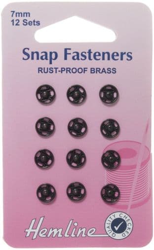 0H421.7 Sew-on Snap Fasteners: Black - 7mm