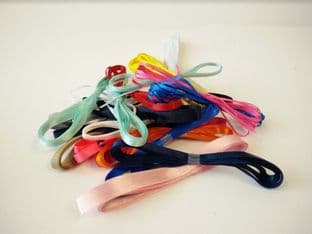 E00155 7MM \10MM RIBBONS X 100 ASSORTED