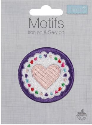 MOTIF A CIRCLE HEART