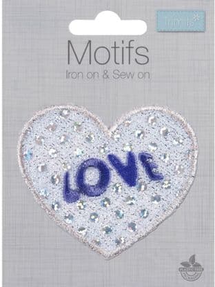 MOTIF B LOVE HEART