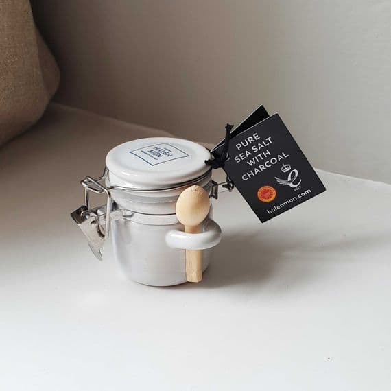 Halen Mon Little Ceramic Jar with Charcoal Sea Salt