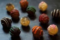 Sarah Bunton 12 Truffle Selection 130g