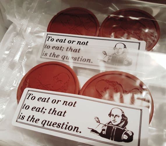Shakespeare Favours