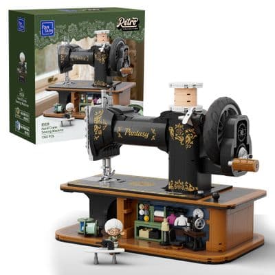 Pantasy Antique Hand Crank Sewing Machine