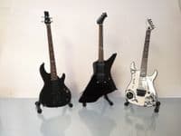 (Metallica) James Hetfield, Kirk Hammett, Cliff Burton: Miniature Guitar Set 2