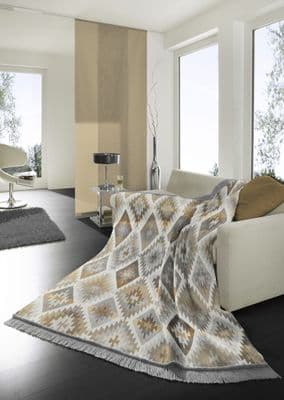 Biederlack Ikat Diamond Blanket 140x180cm | Natural 823809/30