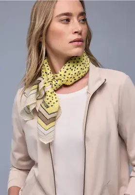 Street One Square Scarf | Yellow 573072