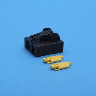 3 way 75A female unsealed connector & 2 secondary locks. (1467)