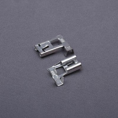 8.0 x 0.8mm blade plated flag terminal for headlights (FLAGH/10)