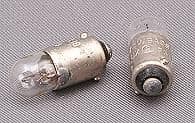 BA9s panel bulb. 12 volt 4 watt. (B233)