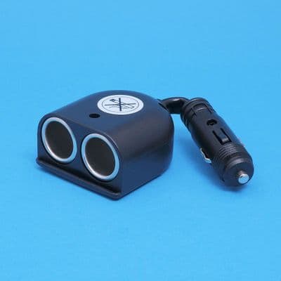 Cigar lighter plug supplying 2 sockets via flexible cable. (PWRSKT2)