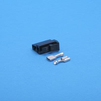 Dual black housing with clip including 6.3mm terminals. (RS635)