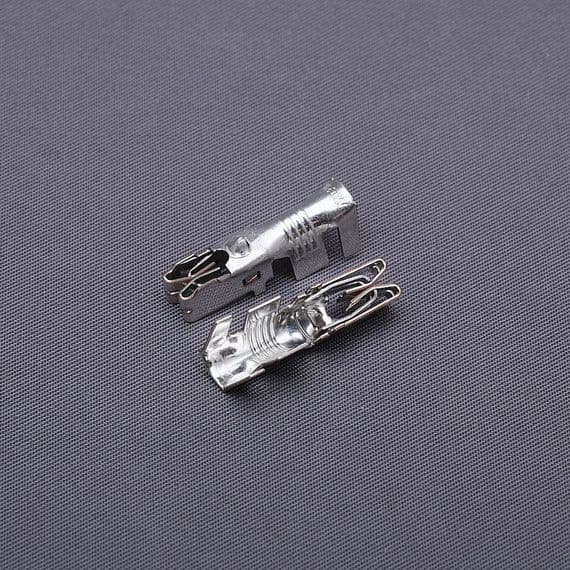 Fuse With Spring Fuse holder terminal with additional spring for 4-6mm cable 3-7922/10