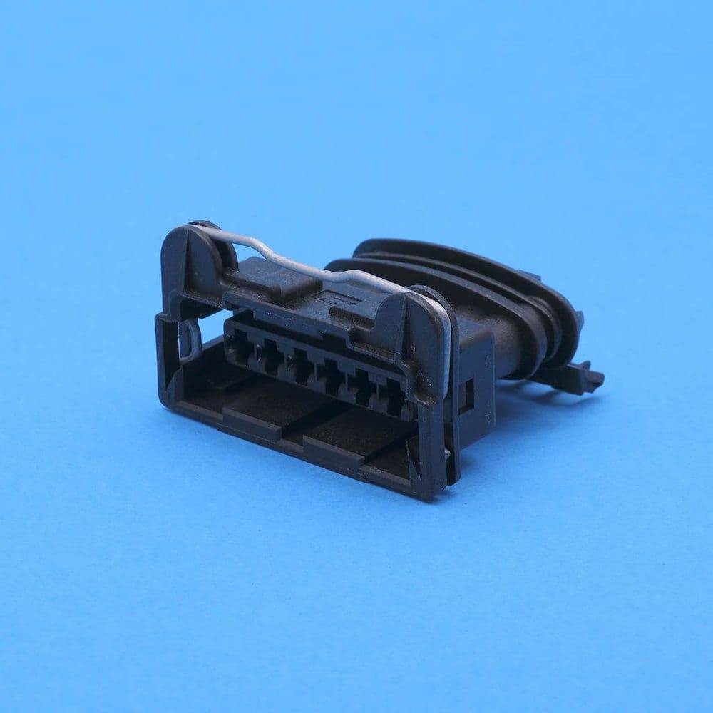 J P T Female connector Black 6 way 10657