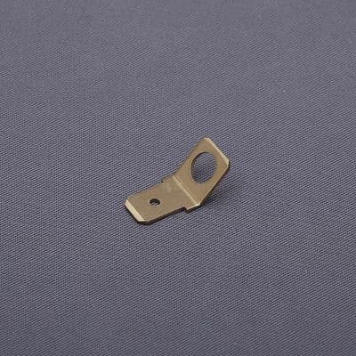 Male 6.3mm spade with 5.3mm fixing hole. (Earth terminal) (30-630/10)