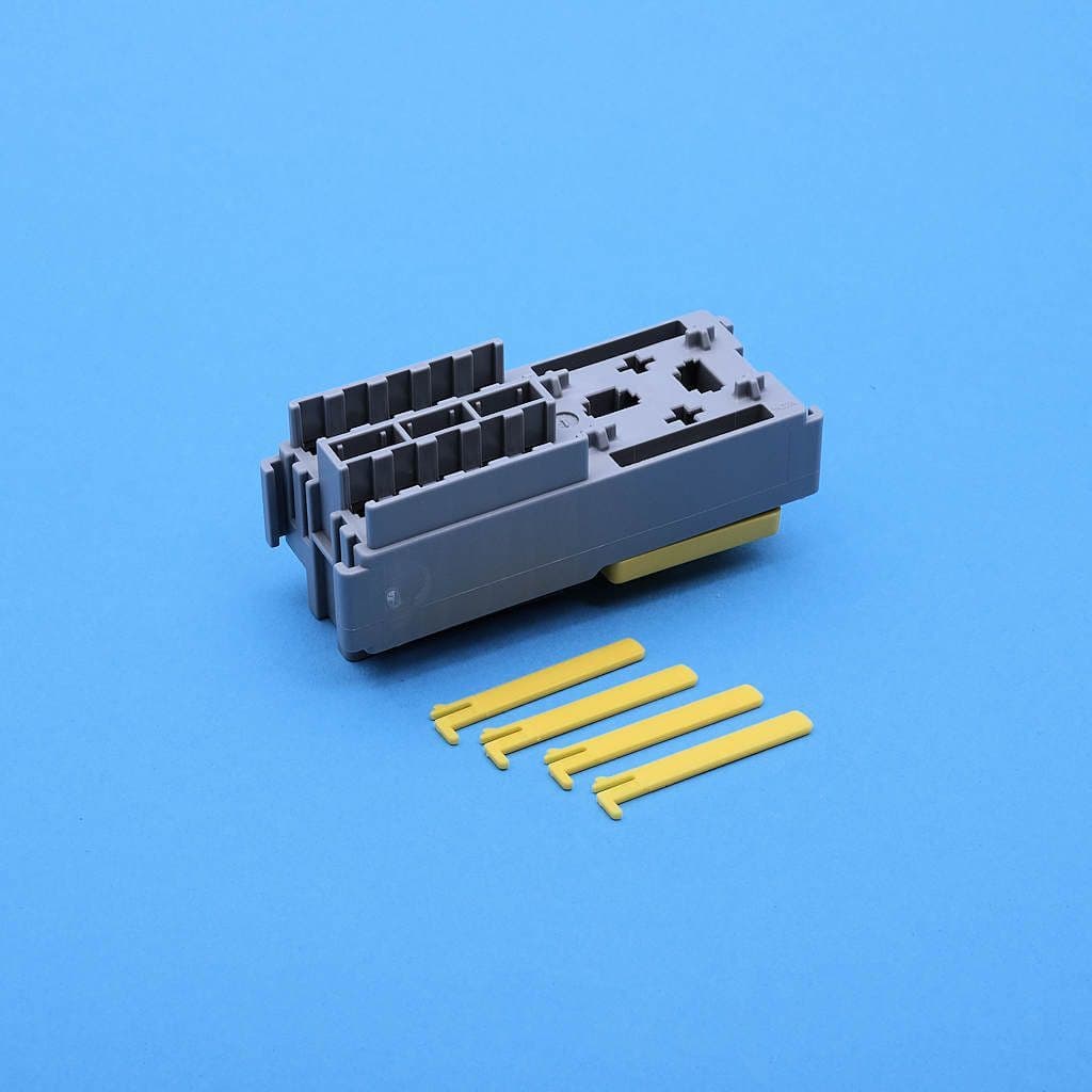 Modular fuse system 10 mini fuse & 1 maxi relay holder 1510