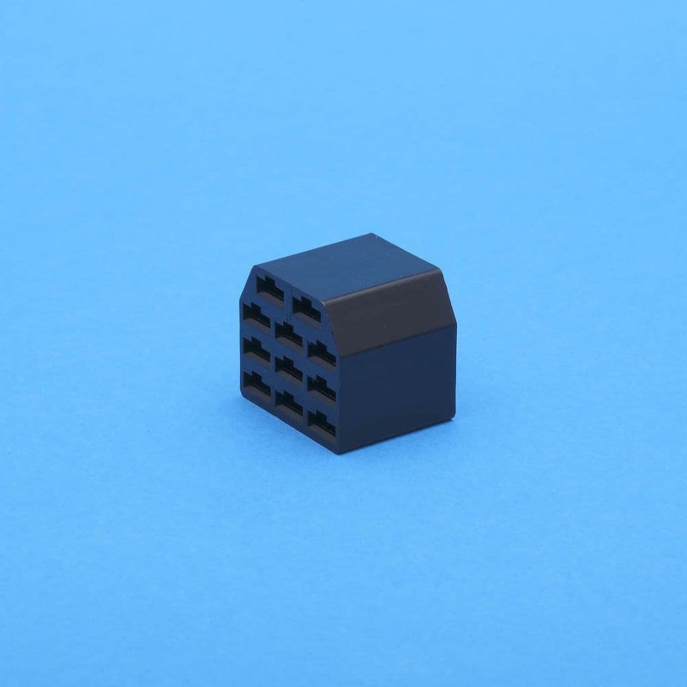 Multiple connector housing female 11 way MCF11
