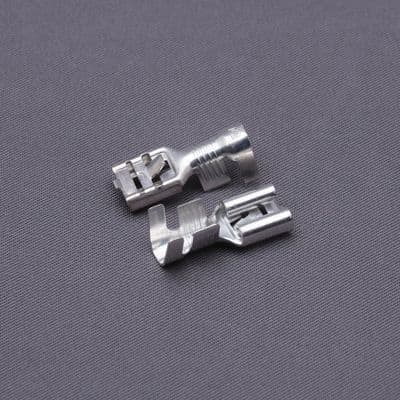 Tin plated 6.3mm female terminal with latch. 3 - 6mm cable. (3-2922-3/10)